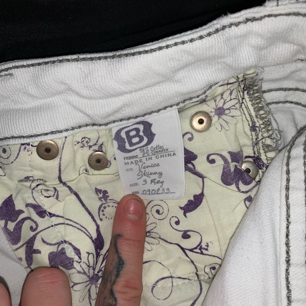 white jeans - Picture 3 of 4